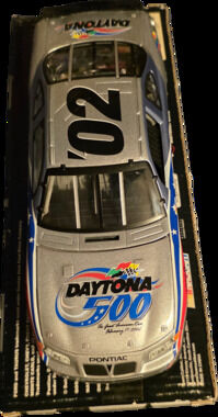 Team Caliber Pit Stop 2002 Daytona 500 Pontiac 1:24 Diecast Replica Nascar